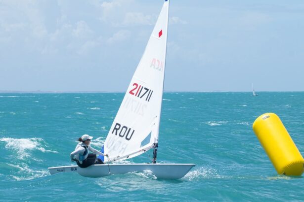 sportiva de la csm constanta ebru bolat ia startul miercuri in noul sezon al clasei ilca 6 699e0fc979584