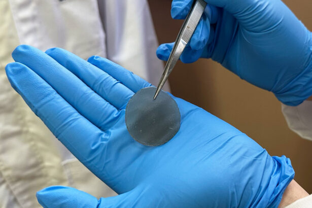 a fost inventat pansamentul inteligent care monitorizeaza si trateaza ranile cum functioneaza 69c0d5156fdb9