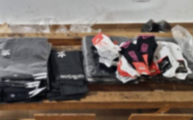 articole vestimentare susceptibile a fi contrafacute confiscate de politistii de frontiera la mangalia 69ca404ee51e8