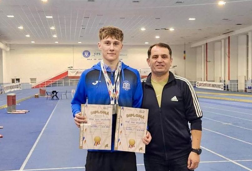 atletul de la cs medgidia alin mihai savlovschi pe podium la nationalele in sala 69a6f5d83e21c