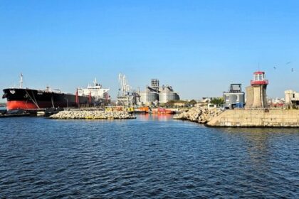 au inceput lucrarile de instalare a tehnologiei cold ironing pentru 10 dane din portul constanta 69c15a2482878