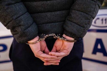 barbat din constanta retinut pentru conducere cu permisul suspendat 69c8eb406d9ba