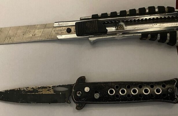 barbat prins de jandarmii constanteni cu un cutit si un cutter asupra sa 69c105c3258a0