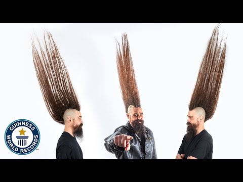 barbatul cu creasta de un metru a intrat in cartea recordurilor nu s a mai tuns de 15 ani 69cbc985be184