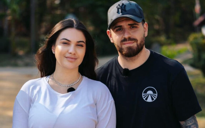 betty salam reactioneaza dupa ce a fost criticata ca a renuntat la custodia copilului ei nu stiti nici pe sfert adevarul 69bbf8576c60b