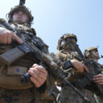 ce ar putea insemna sosirea a 17 000 de soldati ai sua in orientul mijlociu in 2003 invadarea irakului a presupus 150 000 de militari 69c83f538c9cc