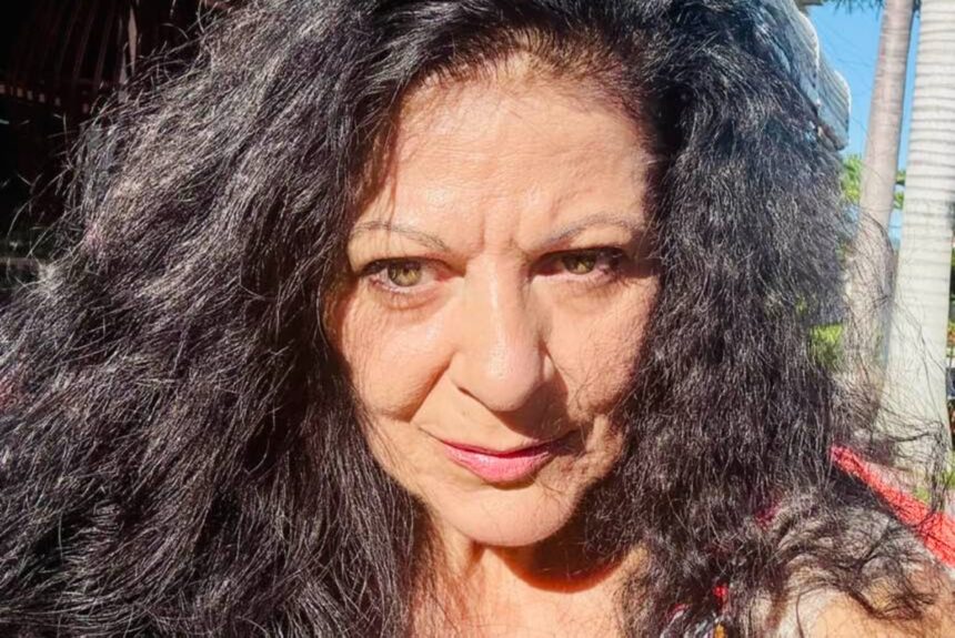 ce se intampla cu cele 12 pisici ale elenei carstea cat timp aceasta se afla in romania artista a facut primele declaratii 69ba67b612be9