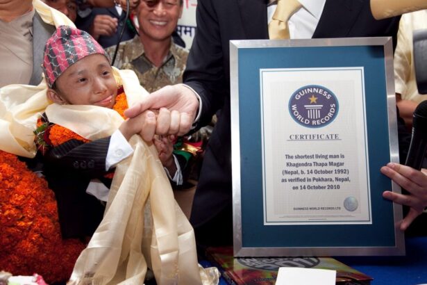 cel mai scund barbat din lume a murit la 28 de ani 69bd02ae6685e