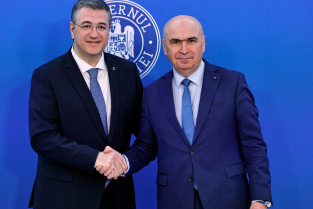 comisarul european pentru transport si turism intalnire cu ilie bolojan la guvern preturile la carburanti printre temele de discutie 69ca955f7e88f