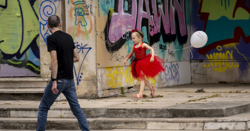 cum vrea primaria capitalei sa scape de graffiti ul de pe cladirile din zonele protejate ce trebuie sa faca proprietarii 69b99fbb66f85