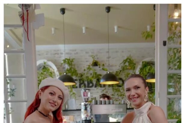 de cat timp isi doreau elena gheorghe si adela popescu sa cante impreuna parca suntem intr o continua perioada de liceu 69bbe6900cbcc