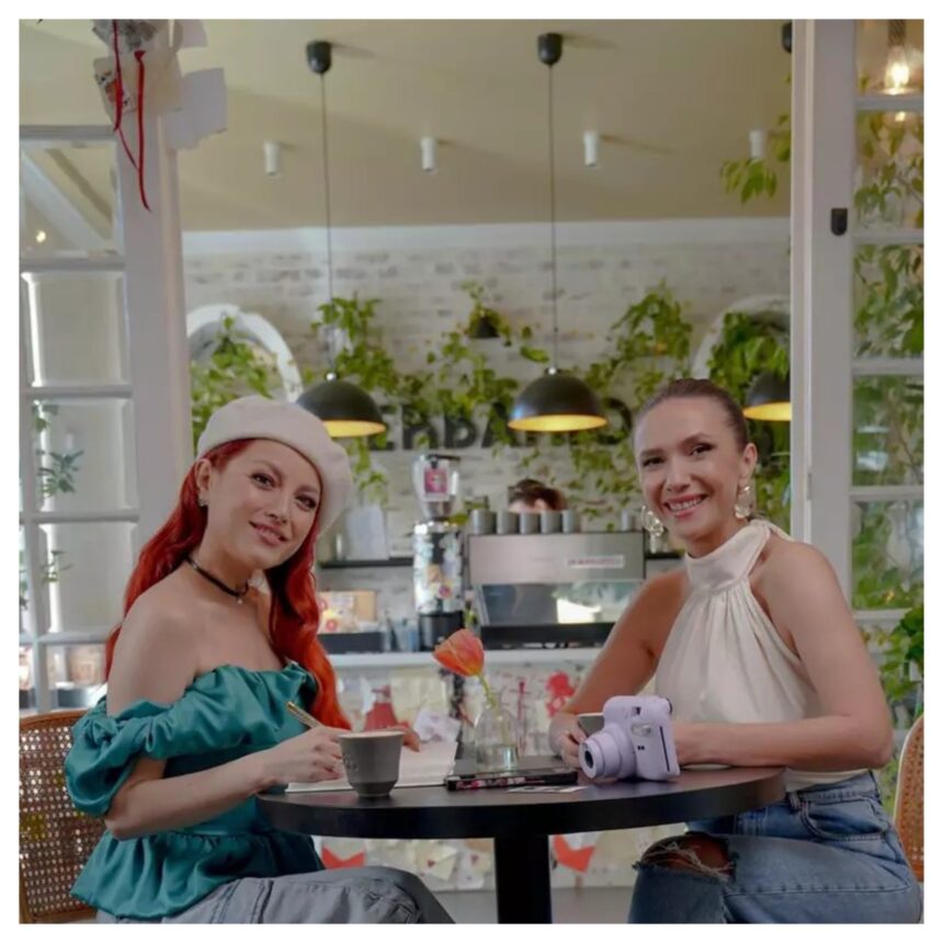 de cat timp isi doreau elena gheorghe si adela popescu sa cante impreuna parca suntem intr o continua perioada de liceu 69bbe6900cbcc