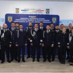 de ziua politiei 11 ofiteri si 21 de agenti de politie din cadrul ipj constanta avansati in grad inainte de termen 69c54b20abc09