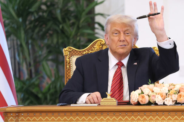 decizie fara precedent in sua semnatura lui donald trump va aparea pe bancnotele americane 69c6532f00a19