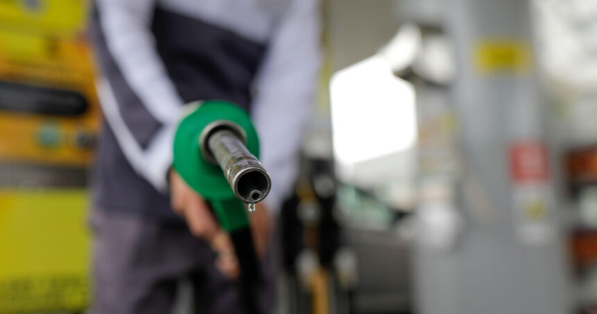 distribuitorii de carburanti avertizeaza guvernul plafonarea adaosului la 50 poate bloca piata si nu scade preturile la pompa 69c4073e3bcd0