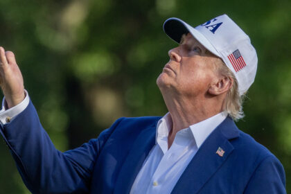 donald trump ironizat in presa iraniana cum este prezentat presedintele american dupa declaratiile privind iranul 69c4080831120