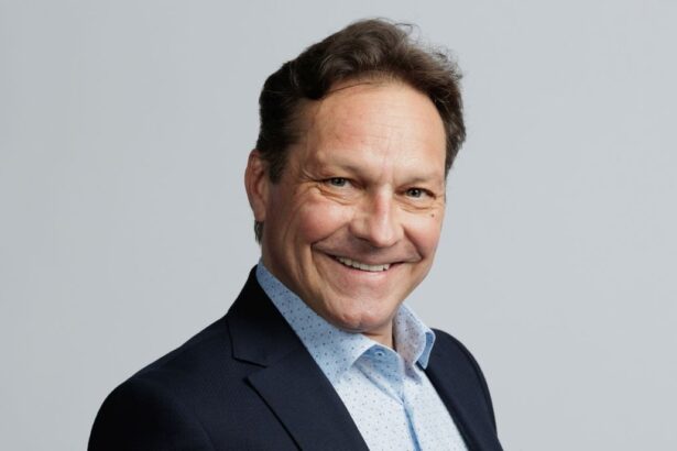 emisiunea de la pro tv in care apare actorul george ivascu in weekend sa radem impreuna 69b966c09fb2a