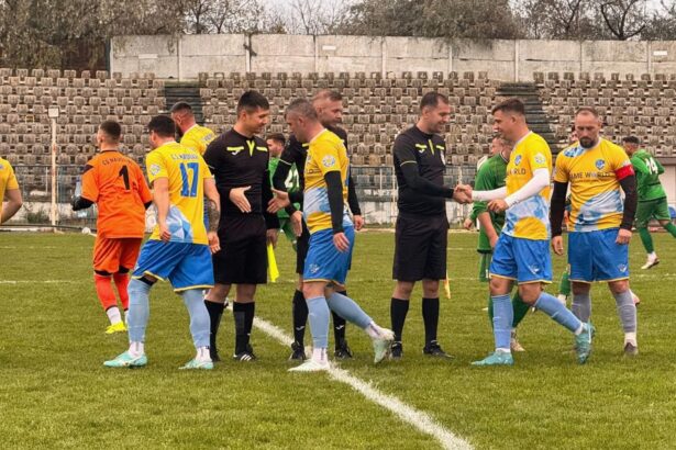 etapa cu derby pentru sefia clasamentului ligii a iv a la navodari 69bc57ea98e65