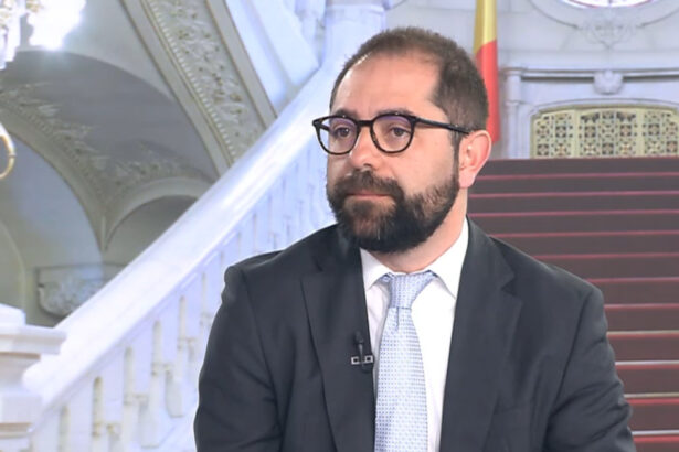 exclusiv radu burnete consilier prezidential bugetul romaniei nu si permite reducerea substantiala a accizelor la carburanti 69c130a734fd4