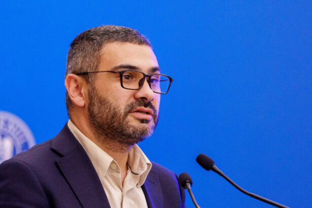 florin manole anunta ca primul loc de munca va fi subventionat de stat cati tineri pot beneficia de acest ajutor 69c0d093291e2