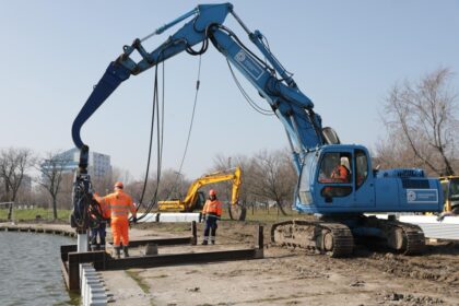 foto au inceput lucrarile de reabilitate a malurilor lacului tabacarie 69a85ab85f380