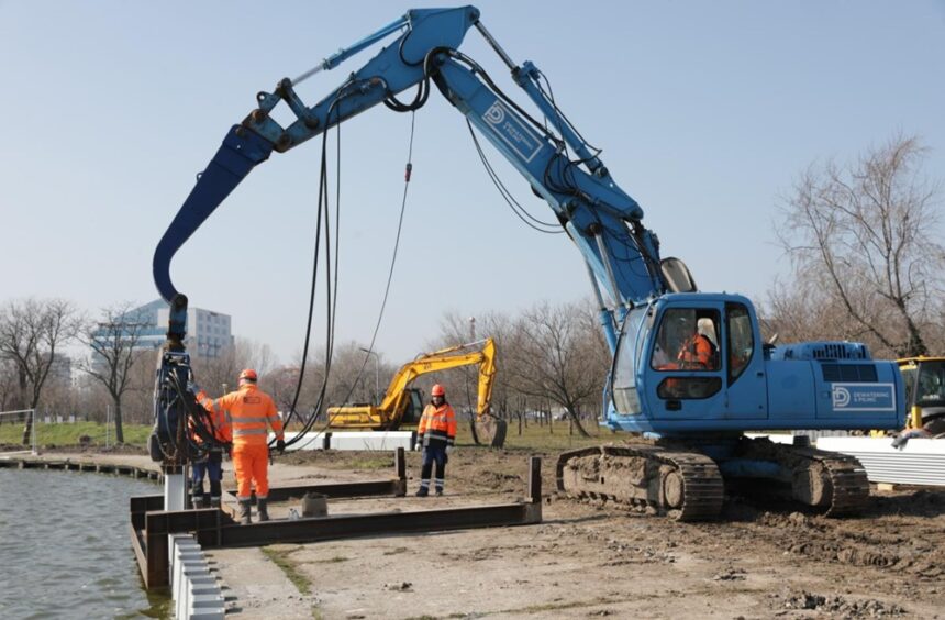 foto au inceput lucrarile de reabilitate a malurilor lacului tabacarie 69a85ab85f380