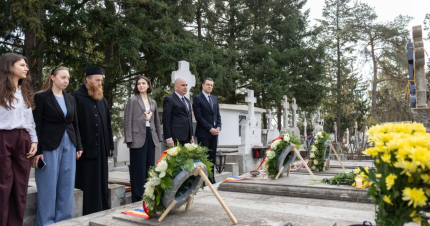 foto premierul ilie bolojan a adus un omagiu martirilor care au faurit unirea basarabiei cu romania in 1918 69c50fb73a00a