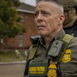 greg bovino seful granicerilor sua a iesit la pensie cu tot cu parolele de la conturile de social media ale institutiei 69cc30ab8d8ea