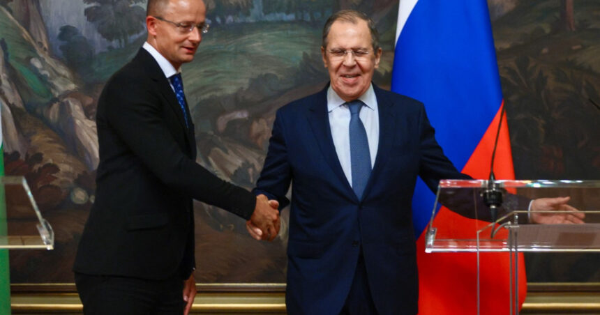 guvernul de la budapesta depune plangere pentru spionaj jurnalist acuzat ca ar fi interceptat convorbiri intre szijjarto si lavrov 69c5aac146b28