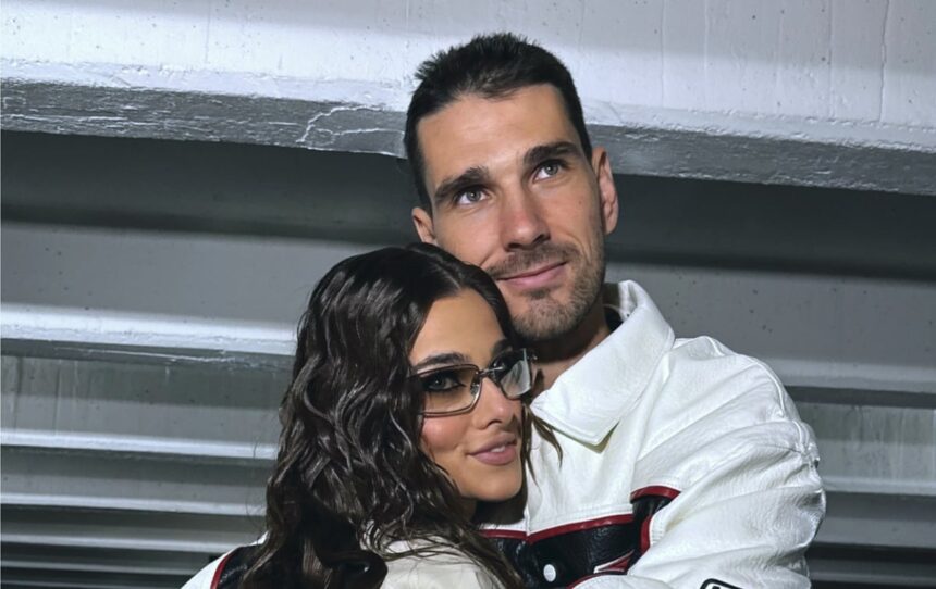 imagine rara cu fiul lui theo rose si fratele artistei cum a fost surprins sasha alaturi de familie 69bab4ed99db8