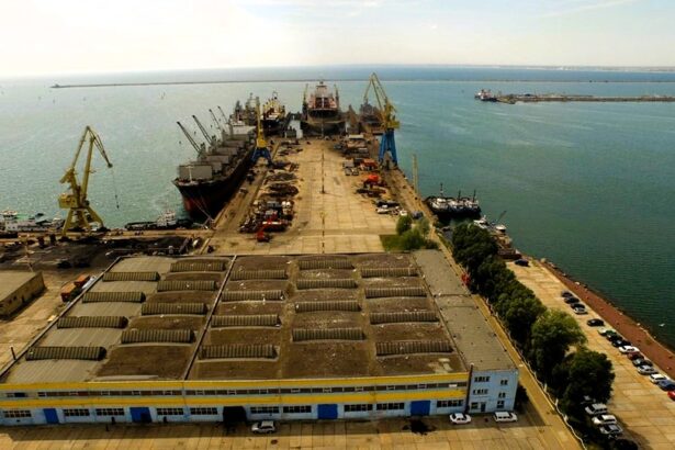 interventie de amploare un remorcher s a scufundat in portul midia 69ba5b496953a