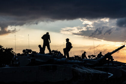 iranul a mobilizat peste un milion de oameni pentru eventualitatea in care trump ordona o invazie terestra 69c64c202c123