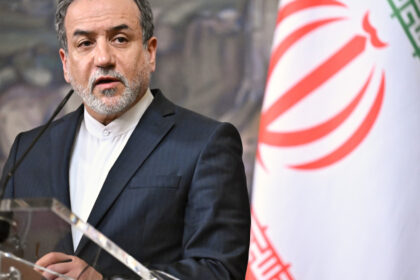 iranul anunta ca este putin probabil ca doctrina sa nucleara sa se schimbe ministrul abbas araqchi vrea protocol nou pentru ormuz 69badb987e9fa