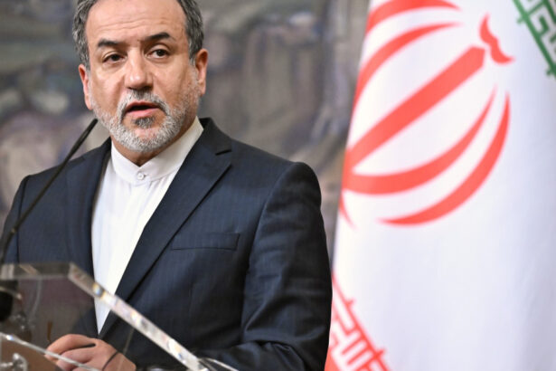 iranul anunta ca este putin probabil ca doctrina sa nucleara sa se schimbe ministrul abbas araqchi vrea protocol nou pentru ormuz 69badb987e9fa