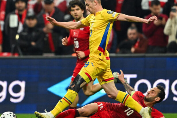 jurnalistii turci acuza scene socante in vestiarul tricolorilor dupa meci florin tanase ar fi aruncat cu scaunul dupa un coleg 69c634110ffdd