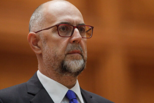 kelemen hunor ingrijorat de tensiunile din coalitie ar fi catastrofal un guvern minoritar pnl usr sustinut de aur 69c408889cf04