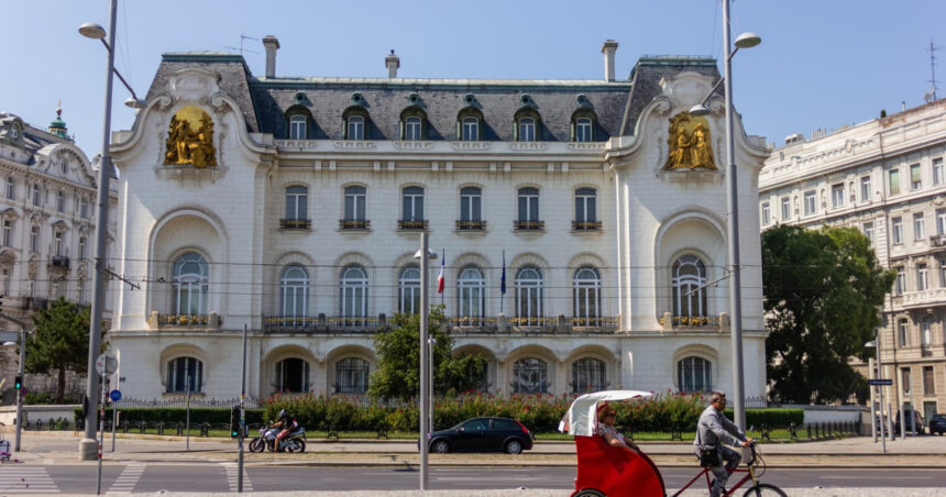 kremlinul asculta de pe acoperisurile vienei au revenit platformele rusesti de interceptare a semnalelor din timpul razboiului rece 69ba3d6373c0a