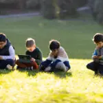 marea britanie incepe un test cu sute de adolescenti pentru a vedea cum ar fi viata lor fara retele sociale ce implica studiul 69c39789c2e1a