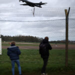 marea britanie permite americanilor sa i foloseasca bazele militare pentru lansarea de atacuri asupra iranului 69bd9ab93d630