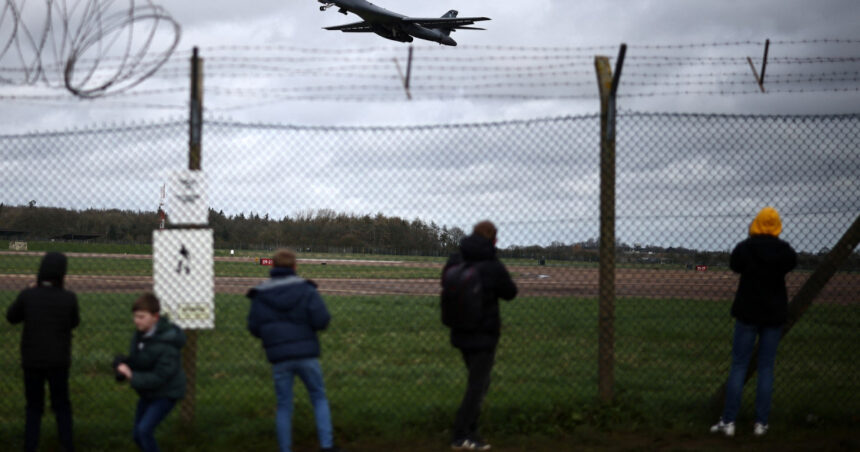 marea britanie permite americanilor sa i foloseasca bazele militare pentru lansarea de atacuri asupra iranului 69bd9ab93d630