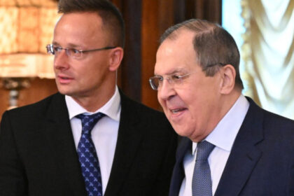 ministrul maghiar de externe ar fi intervenit pe langa serghei lavrov sa ajute partidul lui fico sa castige alegerile din slovacia 69c24d2d2f631