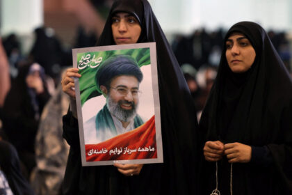 misterul mojtaba khamenei cia si mossadul cauta dovezi ca liderul suprem al iranului este in viata 69c01a8f87456