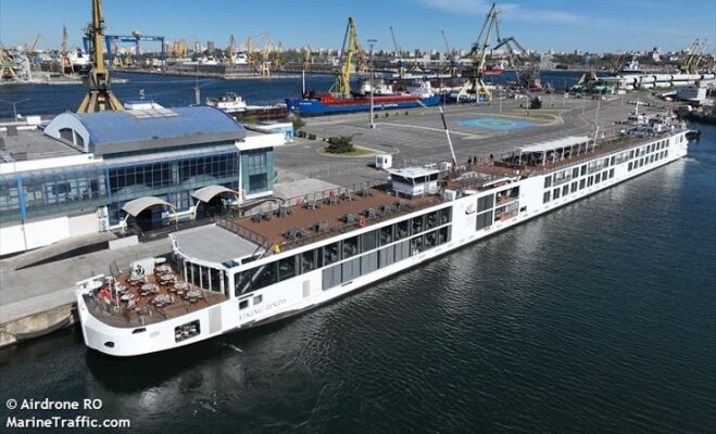 nava fluviala de pasageri viking rinda deschide sezonul de croaziere in portul constanta 69c7963c47048