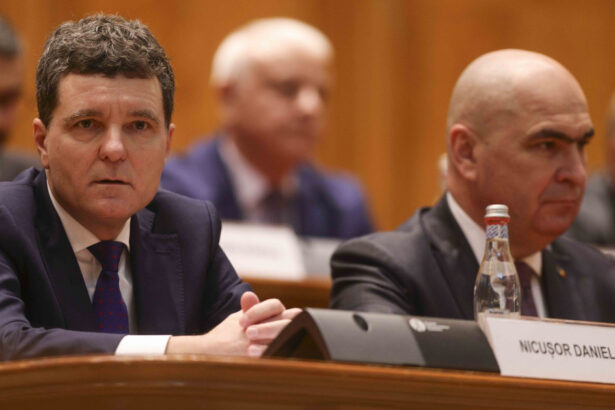 nicusor dan intrebat daca bolojan mai ramane premier are sprijinul majoritatii parlamentare sper sa continue la fel dar mai vedem 69bcd50acb572