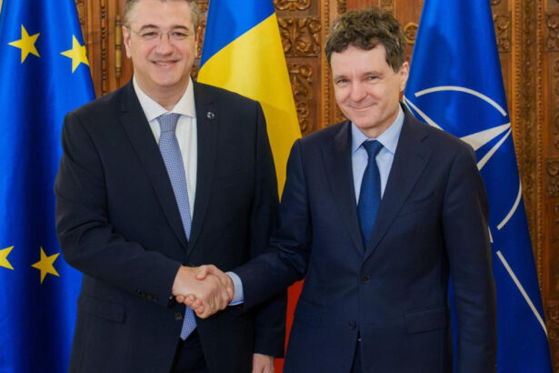 nicusor dan s a intalnit cu comisarul european pentru transport durabil si turism despre ce au discutat cei doi 69cbc39f990f6