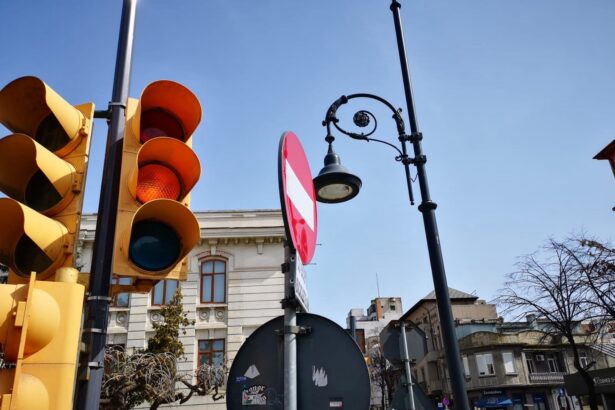 nu ai acordat prioritate si spui ca era rosu sau aveai masini in paralel ce a decis instanta intr un caz din constanta 69a8078f87a28