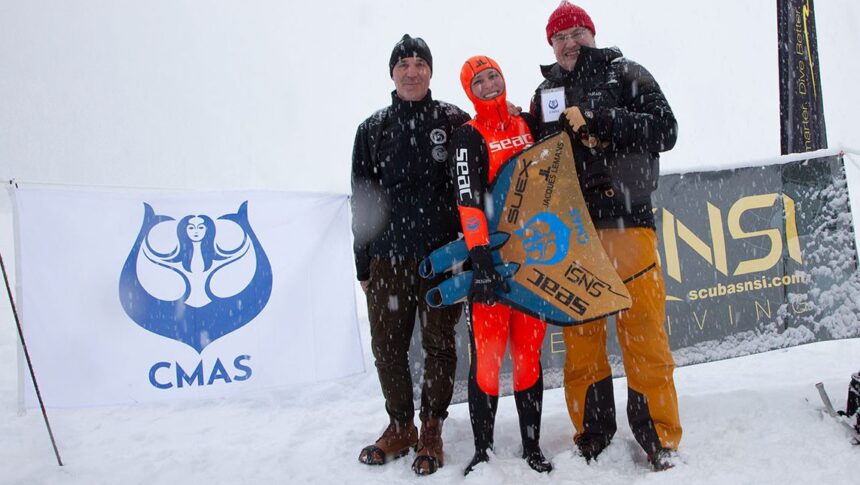 o italianca a batut recordul mondial de scufundare sub gheata fara oxigen la ce adancime a ajuns video 69ba6dba1b402