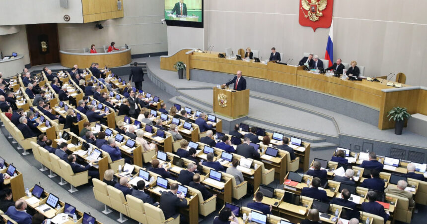 parlamentul lui putin reinvie poporul sovietic si cere pedepsirea rusilor care neaga genocidul acestuia la ani de inchisoare 69c2a52f2d651