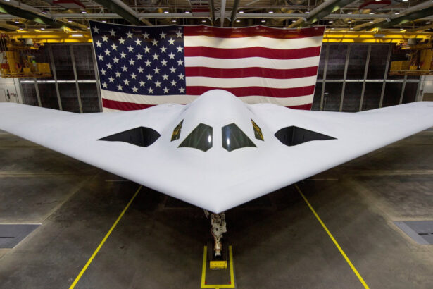 pentagonul vrea sa dubleze productia pentru bombardierele strategice de generatia a sasea b 21 69bc57c9b19a3