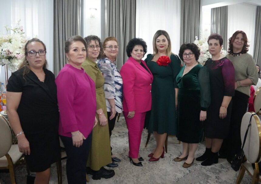 peste 200 de doamne din cumpana au celebrat ziua femeii primarul mariana gaju cumpana este inainte de toate o mare familie iar femeile sunt inima acesteia 69ac6b50d4032
